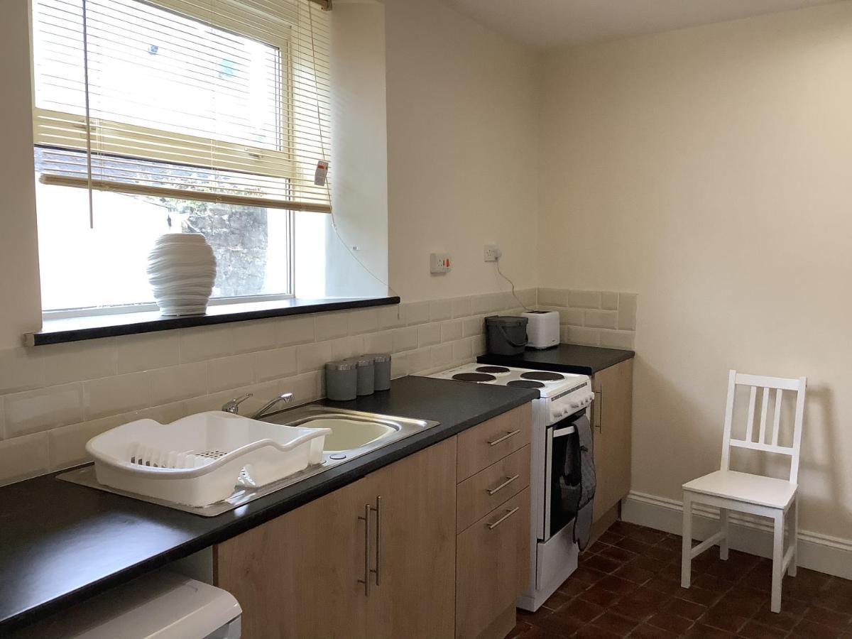 1 - Bed Ground Floor Apartment Тенби Экстерьер фото