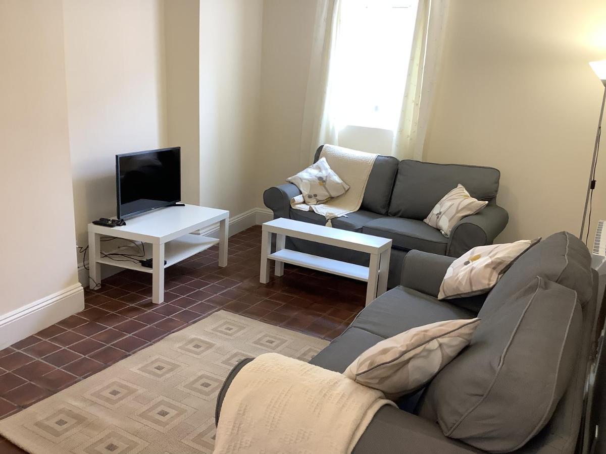 1 - Bed Ground Floor Apartment Тенби Экстерьер фото